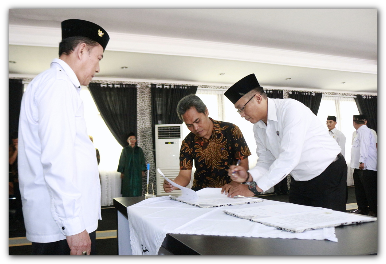 Pelantikan Dan Pengambilan Sumpah Jabatan Struktural Di Lingkungan Pemerintah Kabupaten Purwakarta